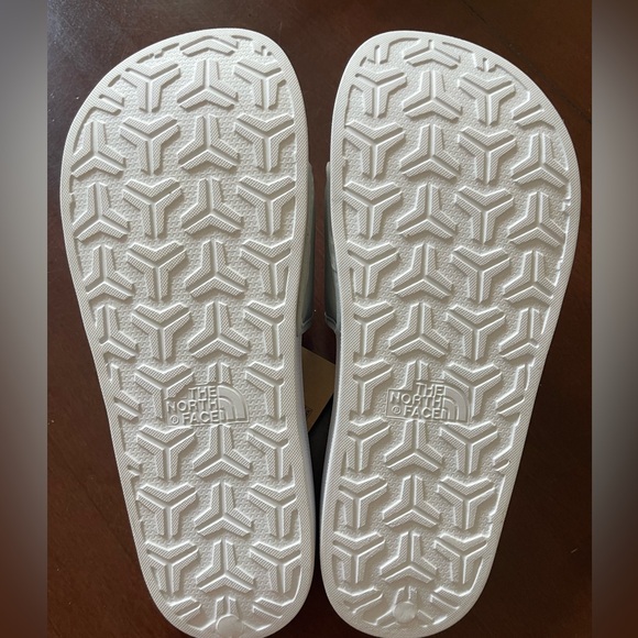 The North Face Base Camp Slides III nwt - Picture 2 of 2